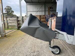 Products: Long hydraulic trailer coupling cover Topline Equestrian