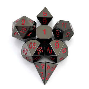 Hobby equipment and supply: 7 Piece Metal DND Dice Set Black/Red