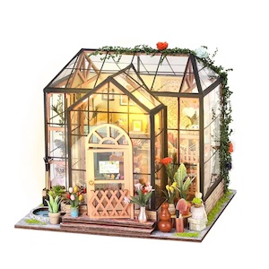 DIY dollhouse Jenny’s Garden Wooden Doll House Miniature Furniture With LED