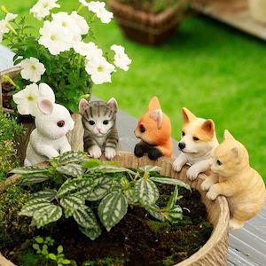 Flowerpot Edge Huggers Garden Decoration Ornaments Tabby Cat design