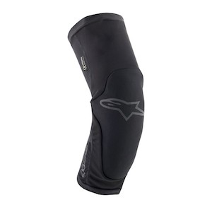 Paragon Plus Knee Protector Black