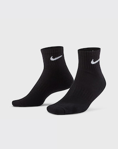 Clothing: Nike Everyday Ankle Sock Black