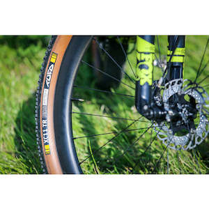 Bicycle and accessory: TUFO XC11 TR (29 MTB)