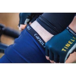 Bicycle and accessory: Tineli Knee Warmers