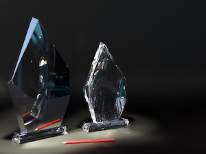 Crystals – Trophy Specialists & Engraving: Crystal Iceberg (Large & Extra Large)