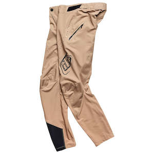 Clothing: SPRINT PANT MONO OAK