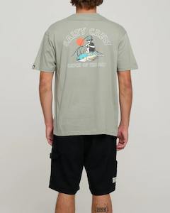 Clothing: Salty Crew Catch Premium Tee