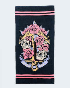 The Mad Hueys Skulls and Roses Womens Beach Towel