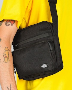 Clothing: Dickies Gilmer Messenger Bag