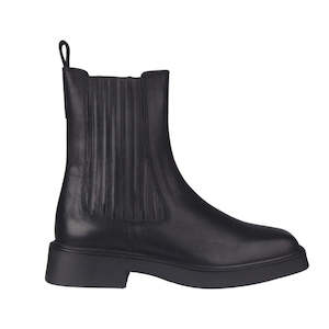 Womenswear: BEAU COOP GISELLE CHELSEA BOOT