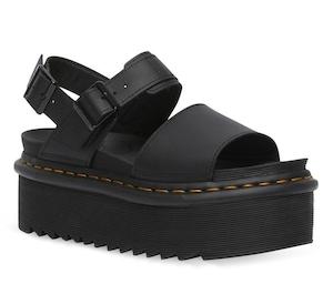 Womenswear: DR MARTENS VOSS QUAD BLACK SANDAL