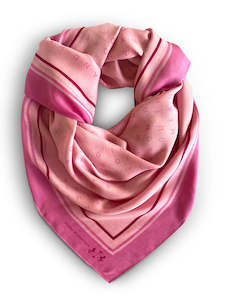 Womenswear: DARK HAMPTON THE URLICHS SCARF