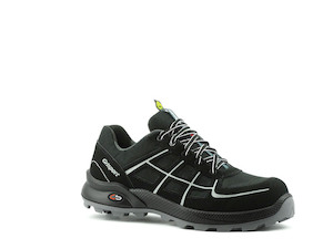 Footwear: Grisport Sprint Safety Shoe