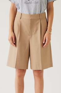 Court Shorts | Sand Beige