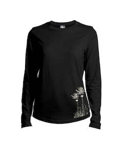 Merino Ladies Long Sleeve Nikau Tee. Made in New Zealand.