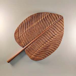 Prefabricated building: Nice.Jo. - Jo Bidwell. Tropical Leaf Platter