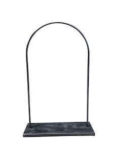 SMALL BLACK ARCHED SIGNAGE FRAME - Event Hire - Twelve Tables