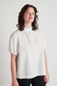 Womenswear: Stanza blouse