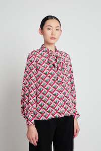 Womenswear: Meta blouse