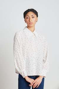 Womenswear: Long distance shirt