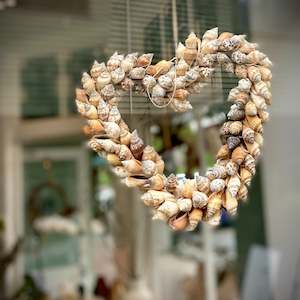 Hearth shaped Shell Wreath - Brown