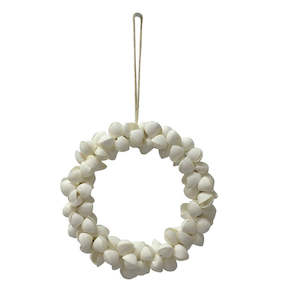 White shell wreath