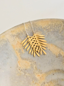 CHEMISTRY Lone Fern Earrings Twigg Jewellery