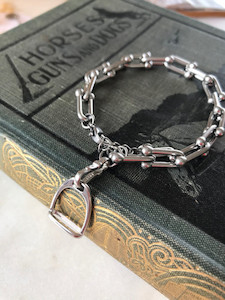 Jewellery: Stirrup Linked Chain Bracelet Twigg Jewellery