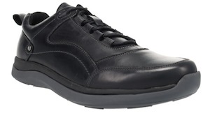 Propet Men's Black dress shoe Parson MCA112L in a 5E Width