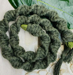 Jewellery: Green macrame Spiralock 40cm