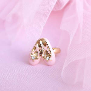 Workplace training: Ballet Slippers Ring