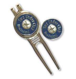 Sporting club or association - golf: Divot Tool & 2 x magnetic Ball Markers