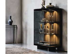 Furniture: BOUTIQUE ALTA