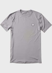 Sporting equipment: Vissla Easy Seas Eco Short Sleeve Rash Top