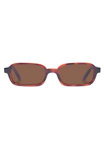 Le Specs Pilferer Toffee Tort