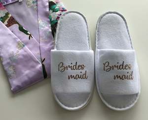 Bridesmaid Slippers - Gold Glitter Script, Style B