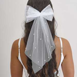 Hen Party - White Hair Bow (Veil Alternative)