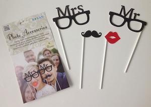 Photo Props - Mr & Mrs