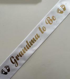 Grandma to Be Sash - White with Gold *NEW FABRIC*