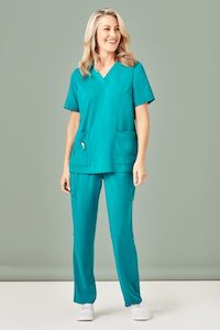 Womens Avery Easy fit V-Neck Scrub Top