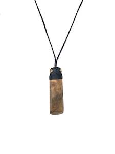 Taonga / Jewellery: Sands Carving - Kauri Toki Necklace