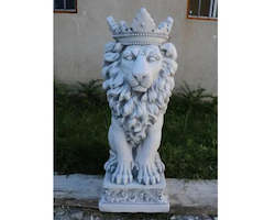 Lion With Crown Planter 85cmh