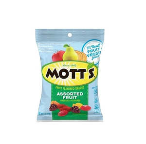 General store operation - mainly grocery: Mott's Fruit Flavored Snacks 0.8oz