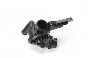 Genuine BMW Thermostat with Housing