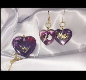 Purple Heart Reversible Pendant and Earring set – Valeries Gallery