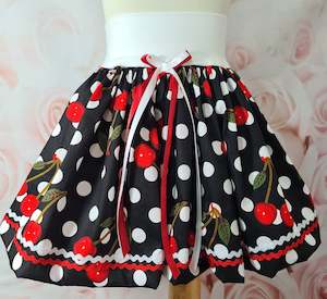 Girls Skirts Size 4: SANDY