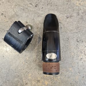 Repair and maintenance: Lomax classic Bb clarinet 6124 C9 with Ligature