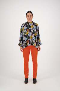 4440 Viva La Bloom - Batwing Printed Top with Shirred Cuff