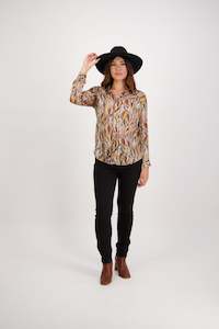 4308 Willow - Long Sleeve Shirt with Button Placket Back