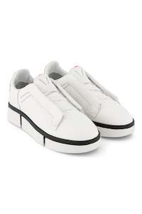 VS-004 White/White/Black - Laceless Sneaker